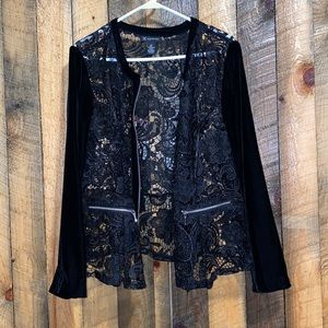 NWOT lace & velvet blouse
